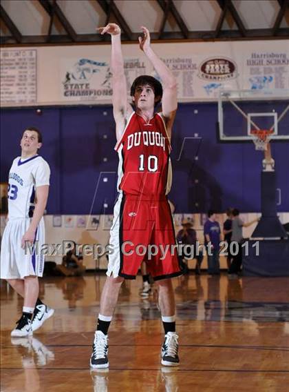 Thumbnail 3 in DuQuoin vs. Harrisburg (IHSA Class 2A Harrisburg Sectional Semifinal) photogallery.