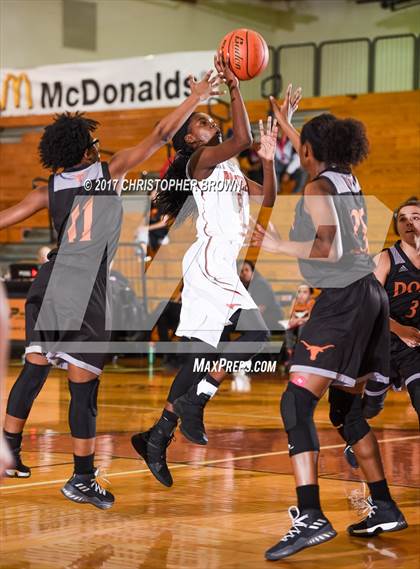 Thumbnail 2 in St. Pius X vs Dobie (McDonald's Texas Invitational) photogallery.