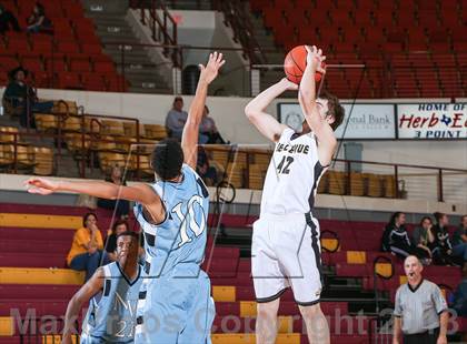 Thumbnail 1 in Bellevue vs. New Way Christian Academy (Fantasy of Lights Tournament) photogallery.