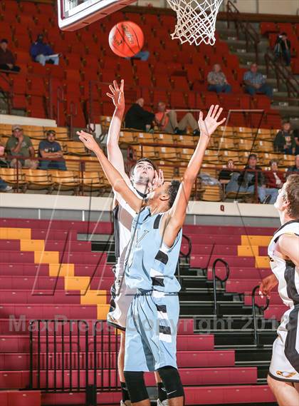 Thumbnail 1 in Bellevue vs. New Way Christian Academy (Fantasy of Lights Tournament) photogallery.