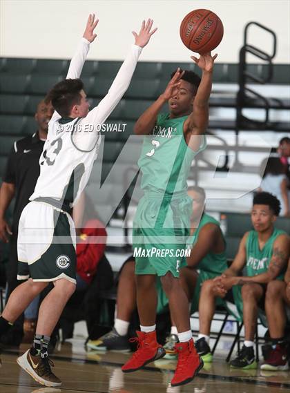 Thumbnail 2 in Concord vs. Fremont photogallery.