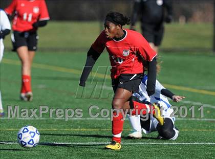 Thumbnail 3 in Hoosick Falls vs. Tully (NYSPHSAA Class C Semifinal) photogallery.