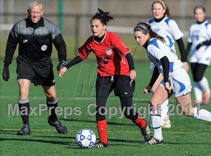 Thumbnail 1 in Hoosick Falls vs. Tully (NYSPHSAA Class C Semifinal) photogallery.