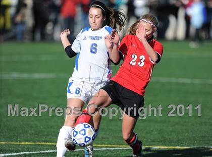 Thumbnail 3 in Hoosick Falls vs. Tully (NYSPHSAA Class C Semifinal) photogallery.