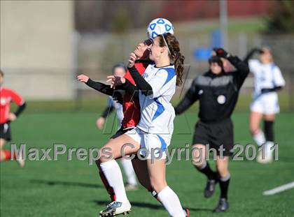 Thumbnail 2 in Hoosick Falls vs. Tully (NYSPHSAA Class C Semifinal) photogallery.