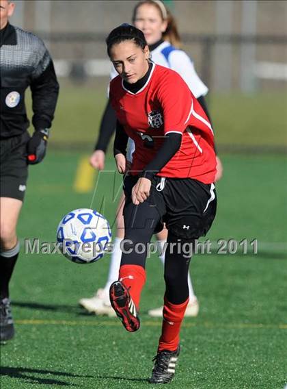 Thumbnail 3 in Hoosick Falls vs. Tully (NYSPHSAA Class C Semifinal) photogallery.