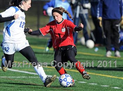 Thumbnail 3 in Hoosick Falls vs. Tully (NYSPHSAA Class C Semifinal) photogallery.