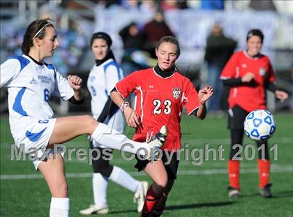 Thumbnail 3 in Hoosick Falls vs. Tully (NYSPHSAA Class C Semifinal) photogallery.