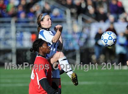 Thumbnail 2 in Hoosick Falls vs. Tully (NYSPHSAA Class C Semifinal) photogallery.