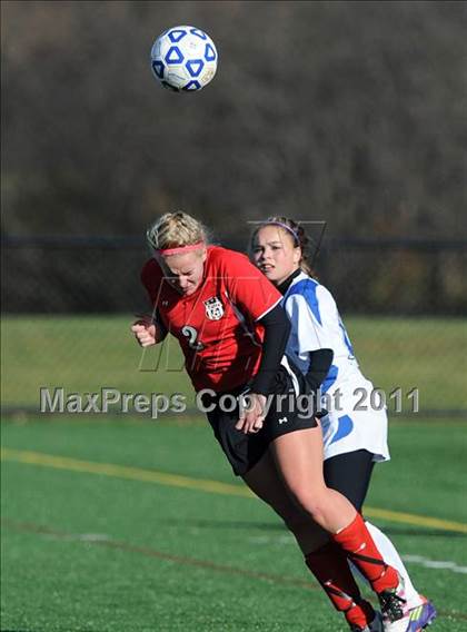 Thumbnail 1 in Hoosick Falls vs. Tully (NYSPHSAA Class C Semifinal) photogallery.