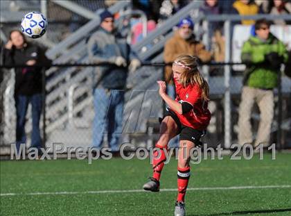 Thumbnail 3 in Hoosick Falls vs. Tully (NYSPHSAA Class C Semifinal) photogallery.