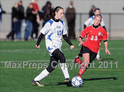 Thumbnail 2 in Hoosick Falls vs. Tully (NYSPHSAA Class C Semifinal) photogallery.