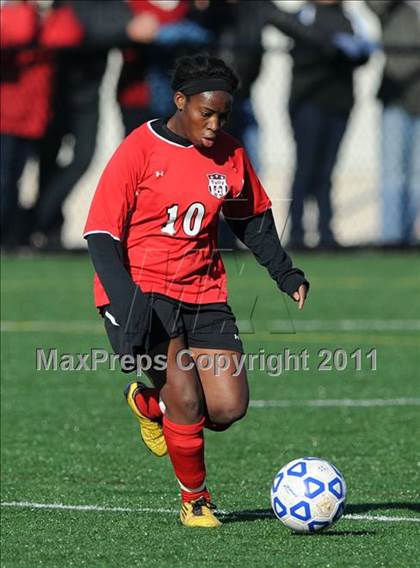 Thumbnail 1 in Hoosick Falls vs. Tully (NYSPHSAA Class C Semifinal) photogallery.