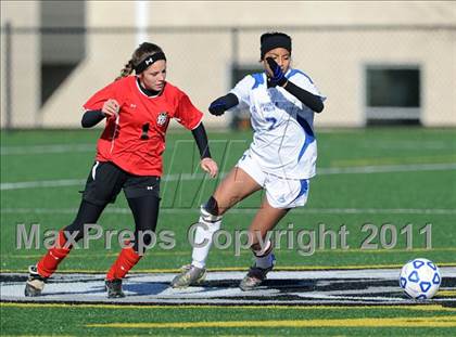 Thumbnail 2 in Hoosick Falls vs. Tully (NYSPHSAA Class C Semifinal) photogallery.