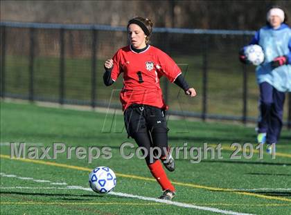 Thumbnail 2 in Hoosick Falls vs. Tully (NYSPHSAA Class C Semifinal) photogallery.