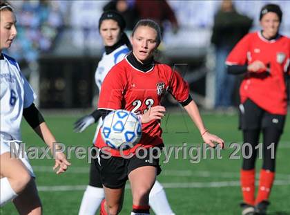 Thumbnail 2 in Hoosick Falls vs. Tully (NYSPHSAA Class C Semifinal) photogallery.