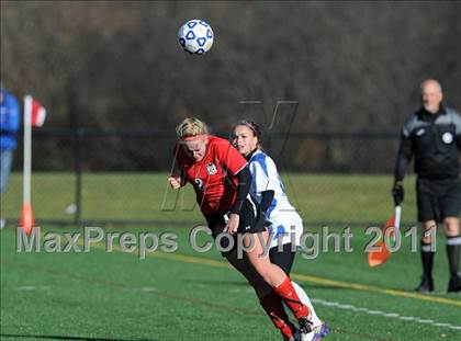Thumbnail 3 in Hoosick Falls vs. Tully (NYSPHSAA Class C Semifinal) photogallery.