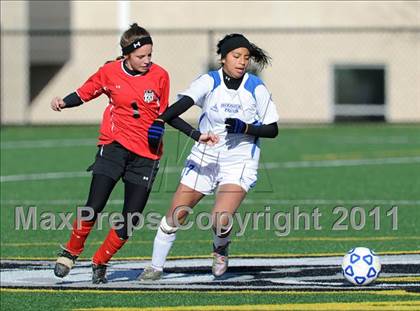 Thumbnail 3 in Hoosick Falls vs. Tully (NYSPHSAA Class C Semifinal) photogallery.