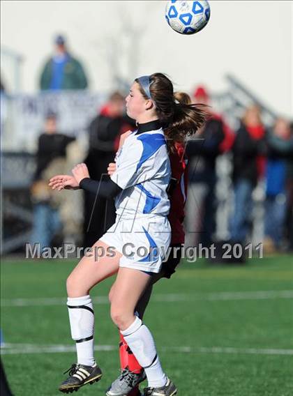 Thumbnail 1 in Hoosick Falls vs. Tully (NYSPHSAA Class C Semifinal) photogallery.