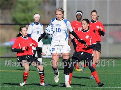 Thumbnail 1 in Hoosick Falls vs. Tully (NYSPHSAA Class C Semifinal) photogallery.