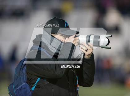 Thumbnail 2 in Zebulon B. Vance vs. Myers Park (NCHSAA Regional round) photogallery.