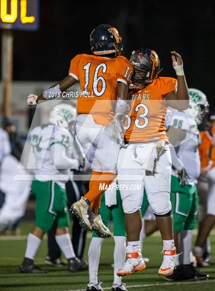 Thumbnail 2 in Zebulon B. Vance vs. Myers Park (NCHSAA Regional round) photogallery.