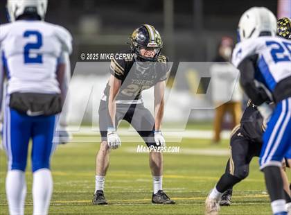 Thumbnail 2 in Worth County/Northeast Nodaway vs. Rock Port (MSHSAA 8-Man Final) photogallery.