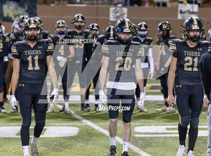 Thumbnail 1 in Worth County/Northeast Nodaway vs. Rock Port (MSHSAA 8-Man Final) photogallery.
