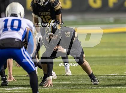 Thumbnail 1 in Worth County/Northeast Nodaway vs. Rock Port (MSHSAA 8-Man Final) photogallery.
