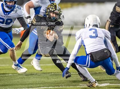 Thumbnail 2 in Worth County/Northeast Nodaway vs. Rock Port (MSHSAA 8-Man Final) photogallery.