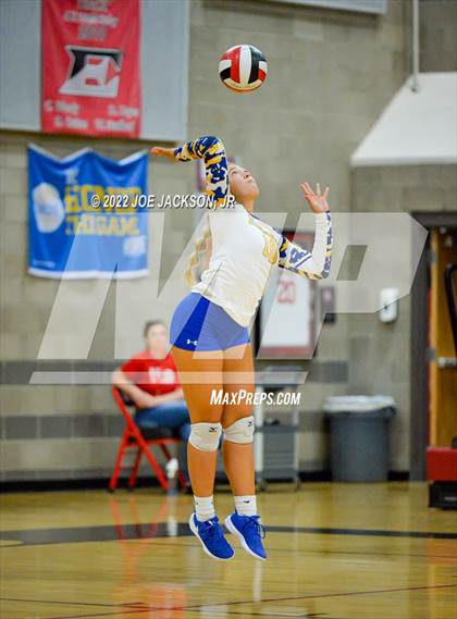 Thumbnail 3 in Marana @ Empire photogallery.