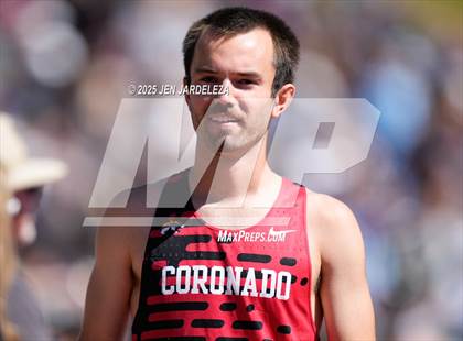 Thumbnail 3 in CHSAA Final 4A ( 4x800 Relay) photogallery.