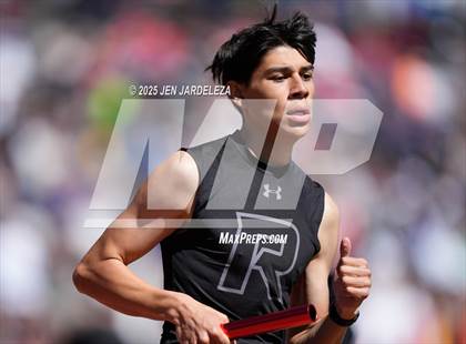 Thumbnail 3 in CHSAA Final 4A ( 4x800 Relay) photogallery.