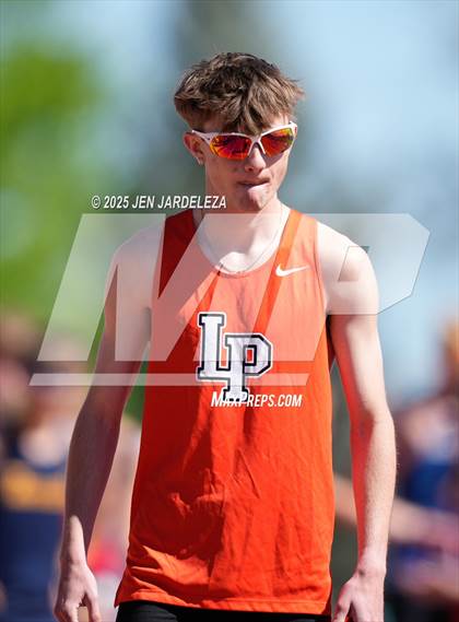 Thumbnail 1 in CHSAA Final 4A ( 4x800 Relay) photogallery.
