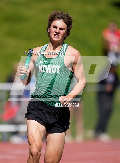 Thumbnail 3 in CHSAA Final 4A ( 4x800 Relay) photogallery.
