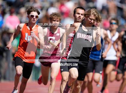 Thumbnail 2 in CHSAA Final 4A ( 4x800 Relay) photogallery.