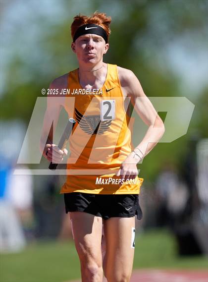Thumbnail 3 in CHSAA Final 4A ( 4x800 Relay) photogallery.
