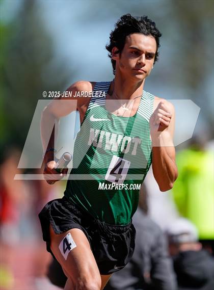 Thumbnail 2 in CHSAA Final 4A ( 4x800 Relay) photogallery.