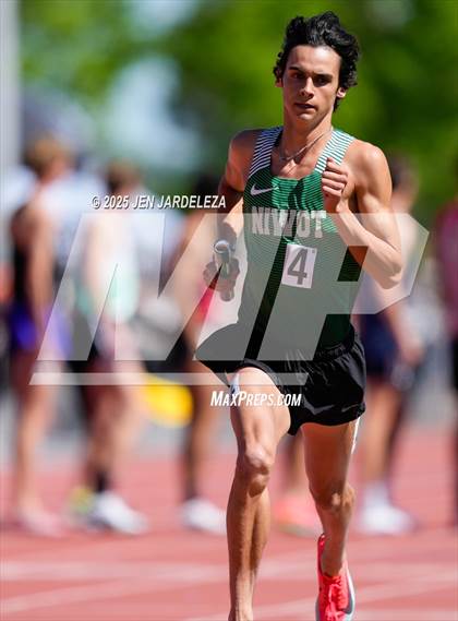 Thumbnail 3 in CHSAA Final 4A ( 4x800 Relay) photogallery.