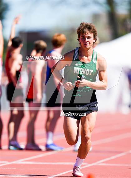 Thumbnail 3 in CHSAA Final 4A ( 4x800 Relay) photogallery.