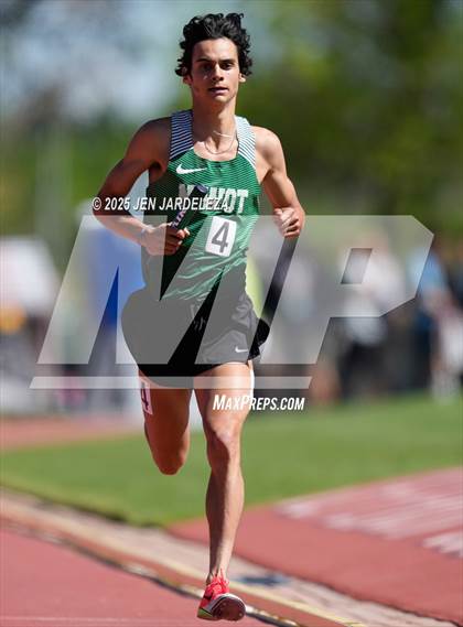 Thumbnail 3 in CHSAA Final 4A ( 4x800 Relay) photogallery.