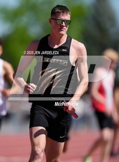 Thumbnail 3 in CHSAA Final 4A ( 4x800 Relay) photogallery.