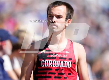 Thumbnail 2 in CHSAA Final 4A ( 4x800 Relay) photogallery.