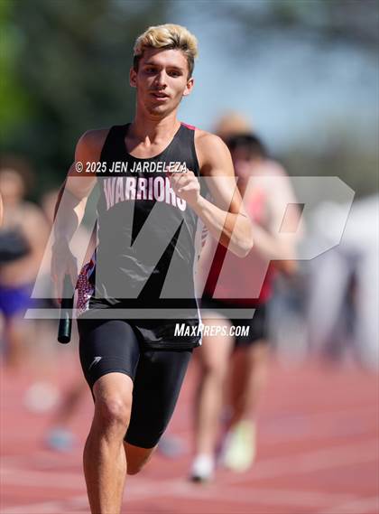 Thumbnail 1 in CHSAA Final 4A ( 4x800 Relay) photogallery.