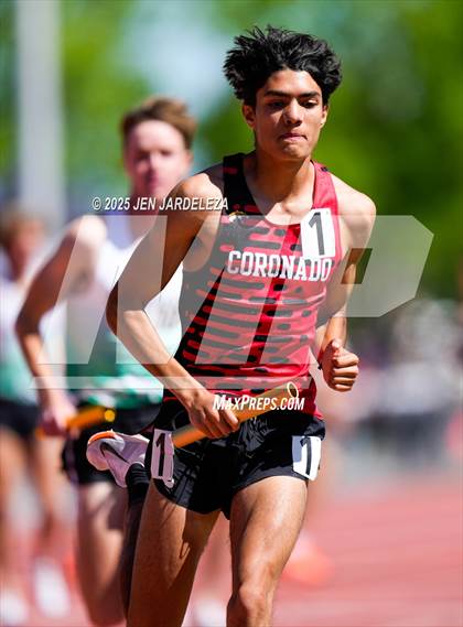 Thumbnail 1 in CHSAA Final 4A ( 4x800 Relay) photogallery.