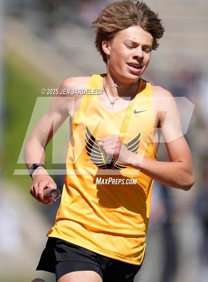 Thumbnail 3 in CHSAA Final 4A ( 4x800 Relay) photogallery.