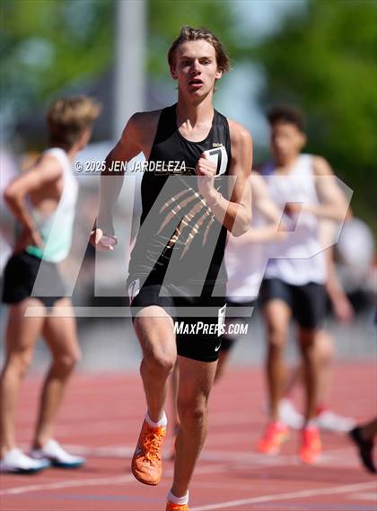 Thumbnail 2 in CHSAA Final 4A ( 4x800 Relay) photogallery.