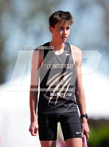 Thumbnail 2 in CHSAA Final 4A ( 4x800 Relay) photogallery.