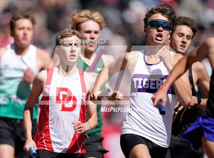 Thumbnail 1 in CHSAA Final 4A ( 4x800 Relay) photogallery.