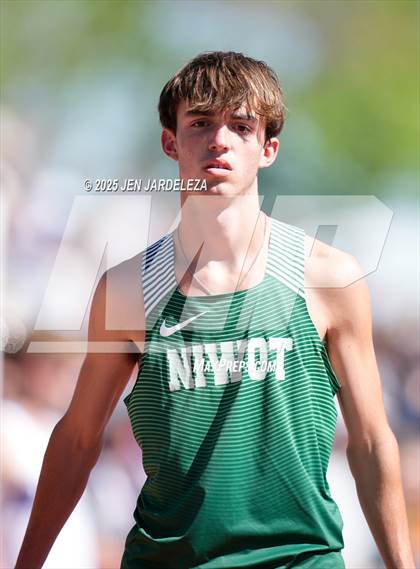 Thumbnail 3 in CHSAA Final 4A ( 4x800 Relay) photogallery.